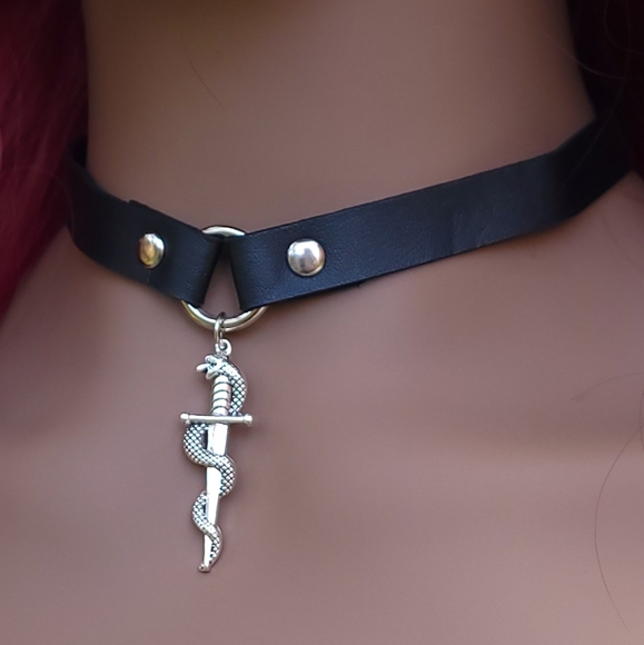Snake Dagger Pendant Necklace Punk Gothic PU Leather Choker Collar - Picture 4 of 5